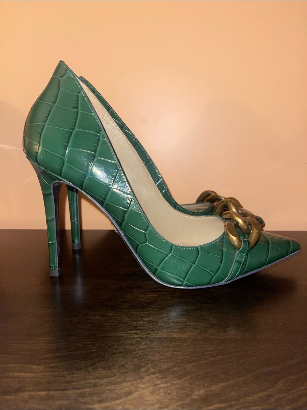 Michael Kors Green Croc-Embossed Pointed Toe Pumps with Gold Chain Accent - Picture 2 of 5